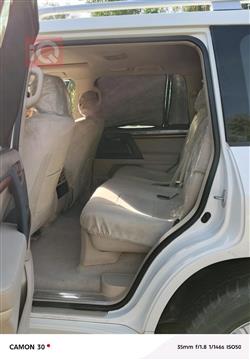 تۆیۆتا لاند کروزەر